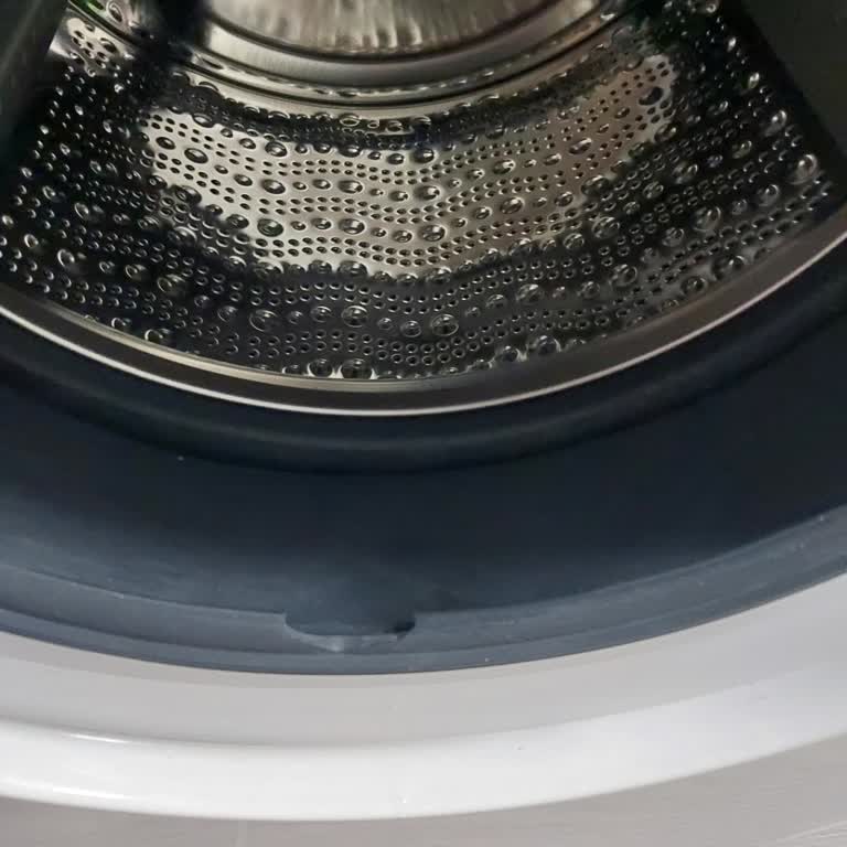 Garanti Kapsamındaki Çamaşır Makinesinde Ücretli Değişim İddiası