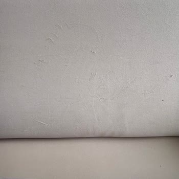 Teslim Edilen Salon Takımındaki Kesik Ve Lekeler İçin Acil Çözüm Talebi
