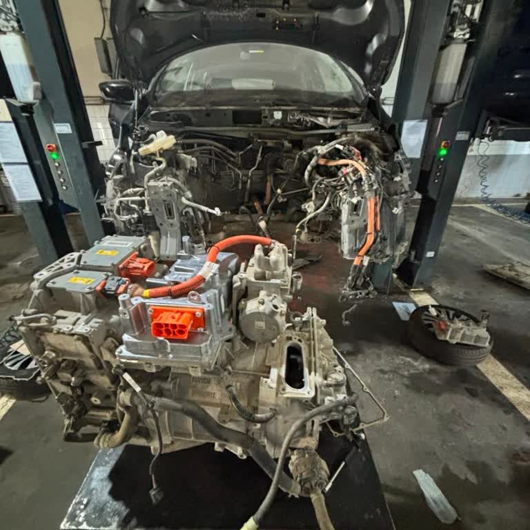 Renault Zoe'de 75 Bin Kilometrede 530 Bin TL'lik Çifte Büyük Arıza Ve Yetkili Servis Yaklaşımı