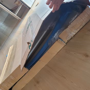 Aras Kargo Dikkatsiz Taşıma Sonucu Mutfak Ada Dolabı Kırıldı