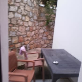 Bodrum Mira Beach Otel Odaları Reklamı Gibi Değil Ve Koku Sorunu Nedeniyle İade Talebi