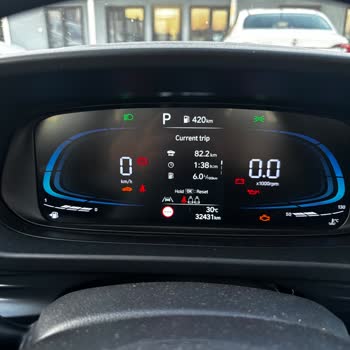 Hit Rent A Car İzmir’de Yanıltıcı Havalimanı Teslimi Ve Açıklamasız Ek Kesintiler