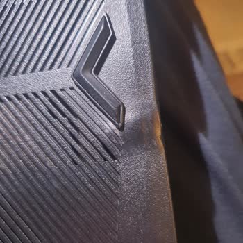 Monster Laptopta Aşırı Isınma Ve Erime Sorunu