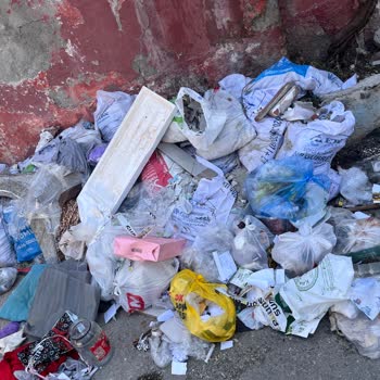Molozların Alındığı Bildirimi Yanıltıcı, Gerçekten Alınmadı