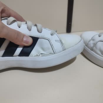 Adidas Ayakkabının Yanları Kısa Sürede Açıldı Ve Garanti Reddi