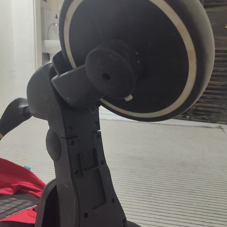 E-Bebek Bisikletinde Pedal Çıktı, Mağaza Parça Sağlamıyor