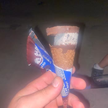 Cornetto Oreo Dondurmasında Üst Kısmı Sürekli Eksik Çıkıyor