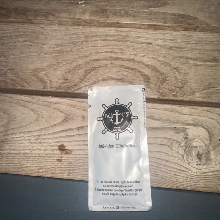 Kutes Cafe Bar Ekstra Ücret Alınması