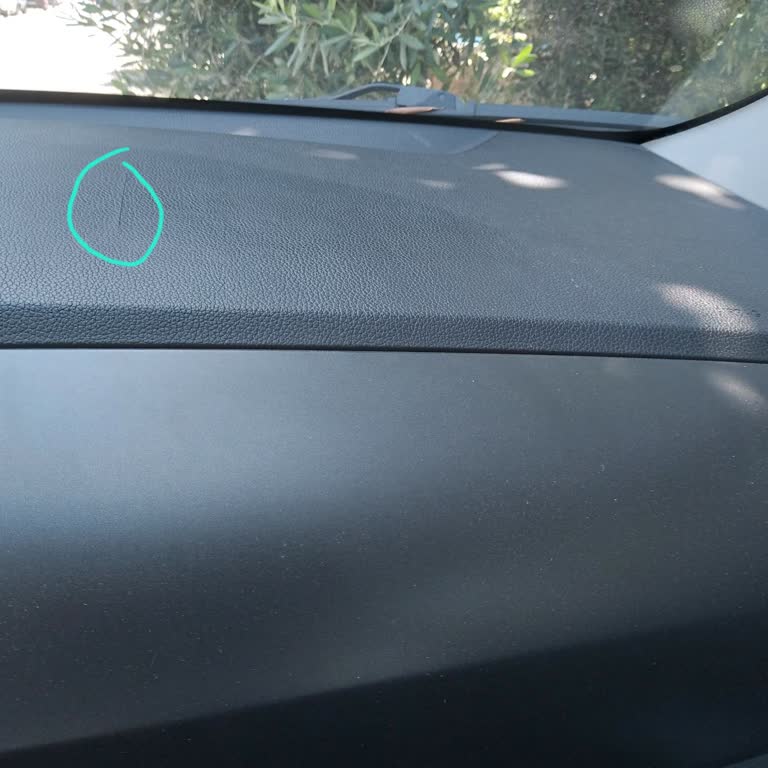 Kia Sportage 2013 Ön Göğüs Airbag Çatlağı Nedeniyle Güvenlik Endişesi Ve Ücretsiz Onarım Talebi