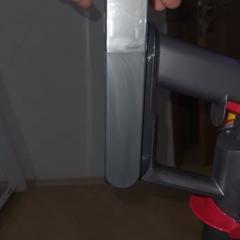 Vatan Bilgisayar’dan Aldığım Dyson V15’in Düşük Kaliteli Plastik Parçaları İade Talebi