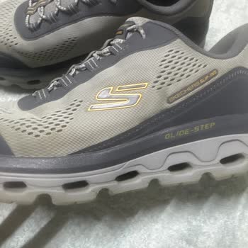 Skechers Erkek Ayakkabısında Kısa Sürede Renk Değişimi Ve Kırılma Sorunu