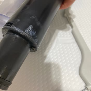 Kısa Sürede Kırılan Philips Süpürgeye Kullanıcı Hatası İddiası Ve Yüksek Parça Ücreti