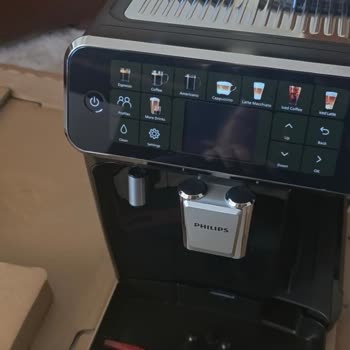 Kullanılmış Ve Etiketi Yırtılmış Philips Kahve Makinesi Gönderildi, Sıfır Ürün Alınamadı