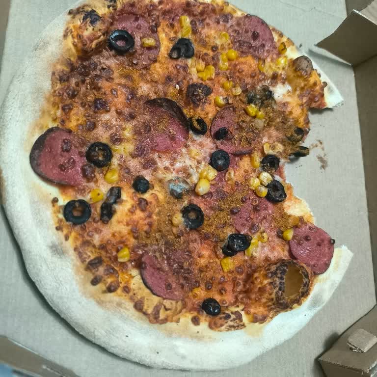 Taşdelen Şubesinde Soğuk Ve Dilimsiz Pizza Şikayeti