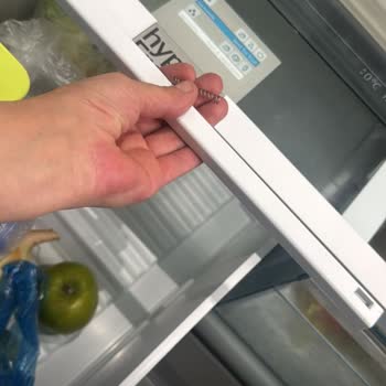 Üst Kapak Dalgalanması Ve Çekmece Erimesi Garanti Sonrası Yardımsızlık