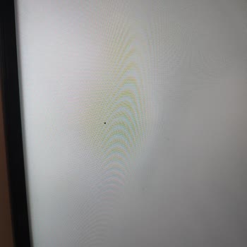 Vestel Televizyonundaki Servis Sonrası Yeni Ekran Problemleri Ve Değişim Talebi