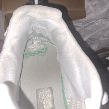 Puma Ayakkabım 1 Yılda Yırtıldı, Mağaza Kullanıcı Hatası Dedi