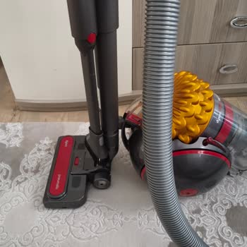 Dyson Cinetic Big Ball Animal Süpürge Borusundaki Çatlak İçin Garanti Desteği Reddedildi