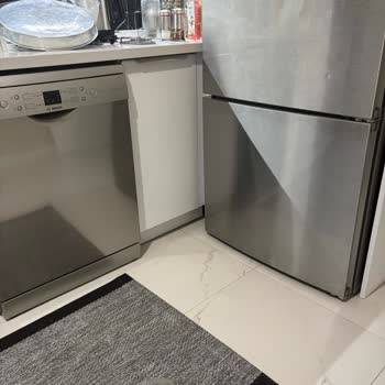 Bosch Buzdolabındaki Kapak Renk Solması Ve Ücretsiz Değişim Talebi