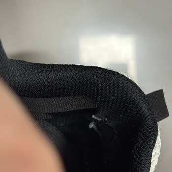 Reebok Ayakkabısında Erken Aşınma, Mağaza Kullanıcı Hatası Söylüyor
