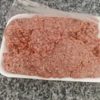 Kıyma Üzerindeki Gramaj Bilgisi Eksik Ve Müşteri Hizmetlerinden Yanıt Yok