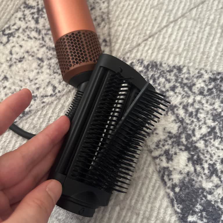Dyson Airwrap Düzleştirici Başlığının Kısa Sürede Arızalanması Ve Müşteri Hizmetlerinin Kullanıcı Hatası İddiası