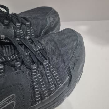 Beş Bin Yedi Yüz TL'lik Skechers Ayakkabısında Üretim Hatası Reddi