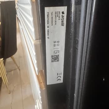 Kendi Kendine Patlayan Fırın Camı Güvenlik Riski Ve Ücret Talebi