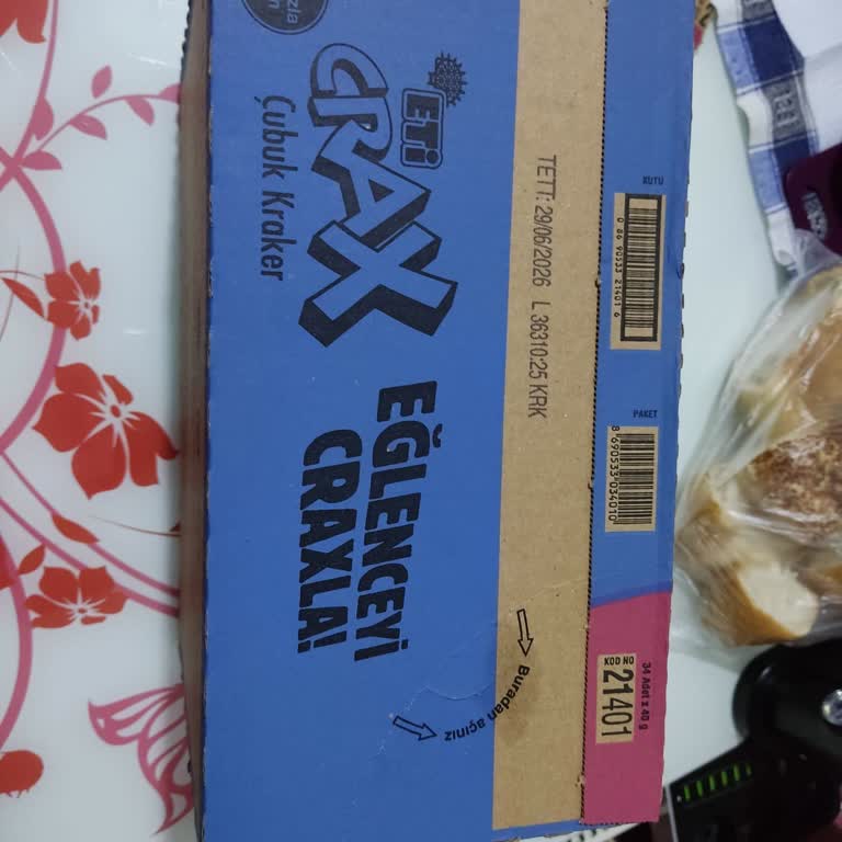 Eti Crax Krakerleri Bayat Çıktı, 35 Gün Cevapsız Bekletildi