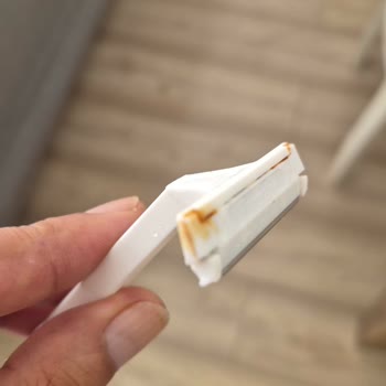 Paslanan Tek Bıçaklı Tıraş Bıçağına Karşı Sağlık Endişesi
