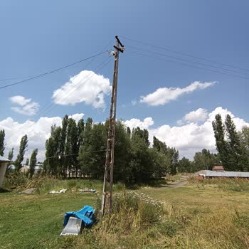Sokak Lambası Arızası Ve Yanıltıcı Bilgilendirme Sonucu Sürekli Mağduriyet
