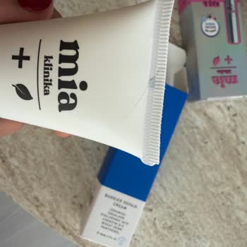 Rossmann’da Satın Alınan Mia Klinika Ürününde Kıl Bulunması Ve Hijyenik İhmal