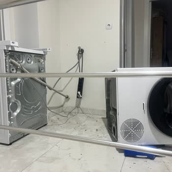 Arçelik Çamaşır Makinesi Sert Sarsıntı Ve Sesle Evde Güvenlik Tehlikesi Yaratıyor