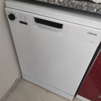 Altus Bulaşık Makinesi Yıkamıyor, Üç Servis Ziyaretine Rağmen Değişim Talebi