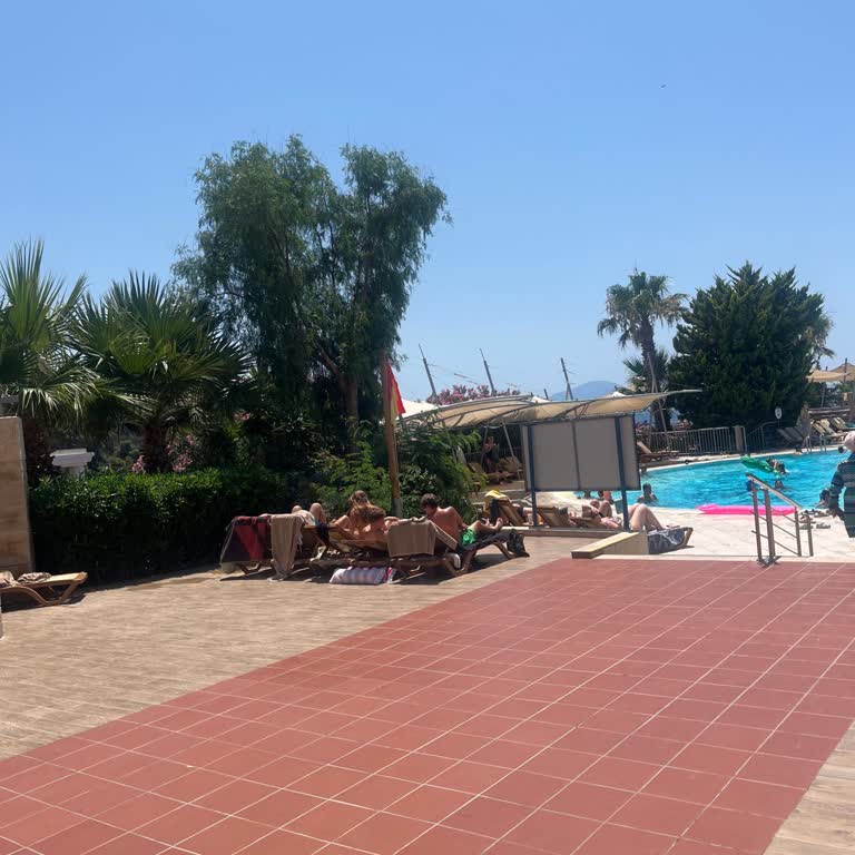 Restoran Kapasite Ve Havalandırma Sorunları, Aqua Park Şezlong Eksikliği