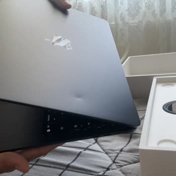 Hepsiburada Hasarlı Macbook Air İçin Acil Değişim Reddi Ve Uzayan İade Süreci