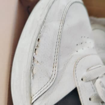 Adidas Ayakkabım Bir Ayda Açıldı, Garanti İncelemesi Red Edildi Ve Mağdur Oldum