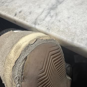Golden Goose Ayakkabımda Tekrarlayan Taban Problemi Ve Çelişkili Mağaza Kararı