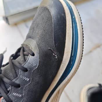 Skechers Ayakkabılarda Kısa Sürede Taban Açılması Ve Üst Yırtılmalarına Karşı İade Talebi