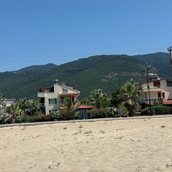 Venüs Plajı’nda Tuvalet Yokluğu Aileleri Zor Duruma Sokuyor