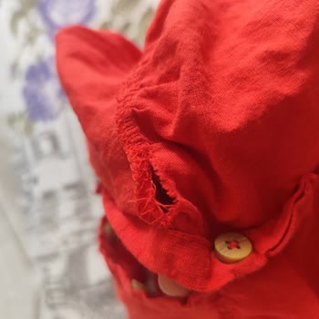 DeFacto’da Kısa Sürede Patlayan Dikişli Elbiseye Değişim Reddi