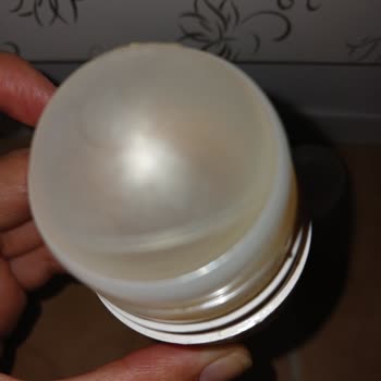 Bozuk Doğal Deodorant, Mağazada Değişim Yapılamaması Ve İade Talebi