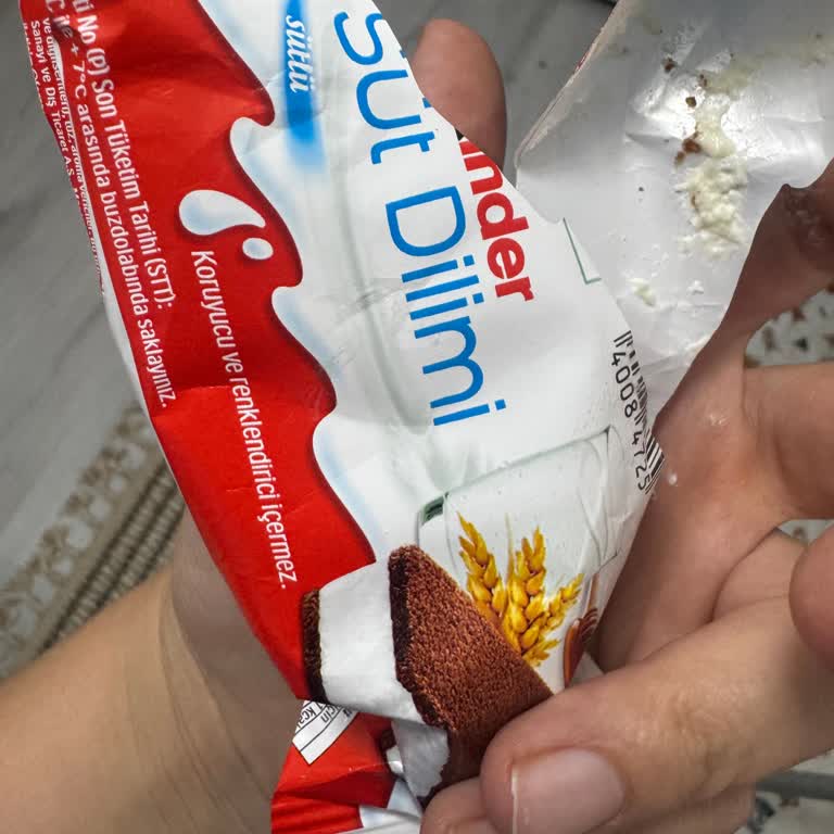 Kinder Süt Diliminde Bulunan Yabancı İplik Çocuk Sağlığını Tehdit Ediyor