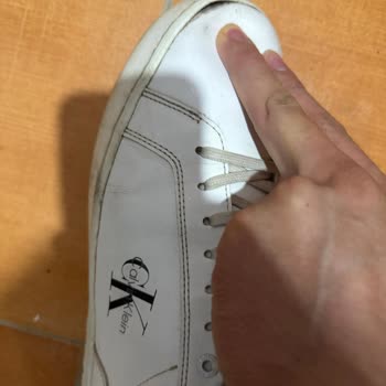 Calvin Klein Shoes Bought on Trendyol Fall Apart Shortly After Purchase