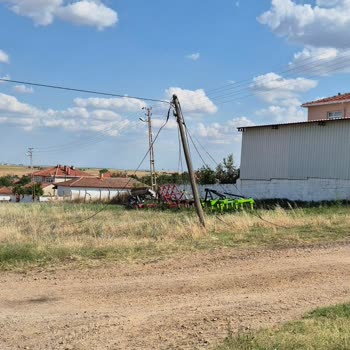 Kırklareli Babaeski'de Telefon Ve İnternet Kabloları Kırıldı, Tamir Sürekli Erteleniyor