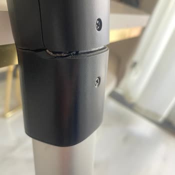 Philips SpeedPro Max Süpürge Çekiş Gücü Azaldı Ve Boru Kırıldı, Ücretsiz Tamir Veya Değişim Talebi