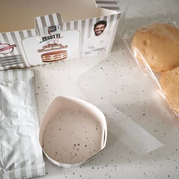 BİM'den Tiramisu Setinde Eksik Karton Şerit Ve Asetat