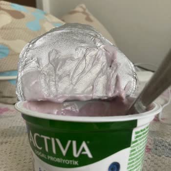 Activia Yoğurdunda Kıl Tespiti Hijyen Endişesi Yaratıyor
