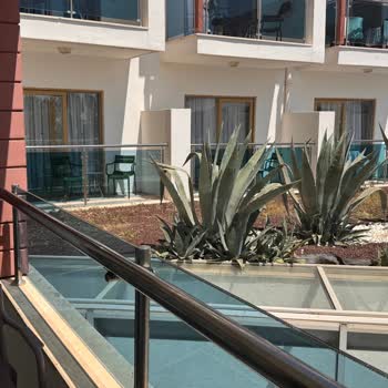 Tatilbudur Deniz Manzaralı Oda İddia Edildi Restoran Manzaralı Oda Sunuldu