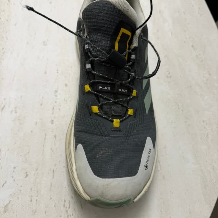 Bağcık Mekanizması Kırılan Adidas Ayakkabı İçin Boyner’den Çözüm Ve İade Talebi